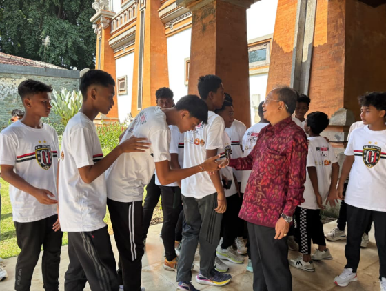 Gubernur Koster Dukung Bali United U-13 ke Piala Soeratin