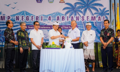 Bupati Adi Arnawa Hadiri HUT ke-40 SMPN 4 Abiansemal