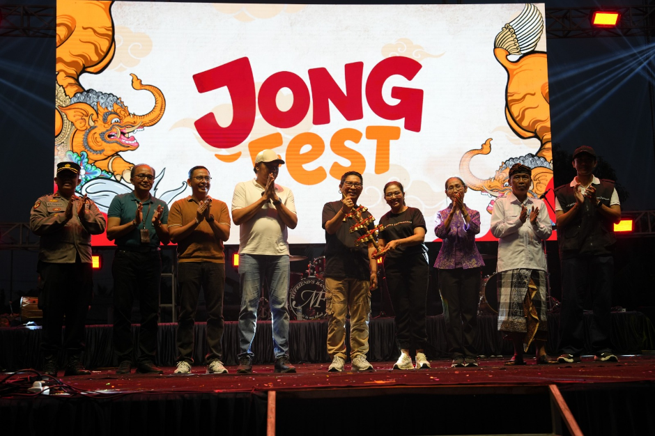Bupati Adi Arnawa Buka Jong Festival 2026 di Kapal