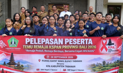 Wabup Dirga Lepas Peserta KSPAN Tabanan ke Muspa Bali
