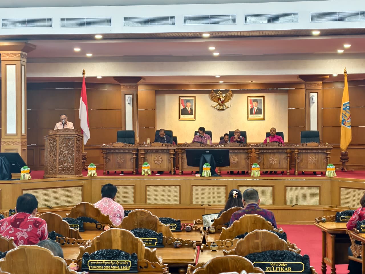 Paripurna dprd bali