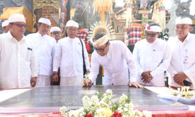 Walikota Jaya Negara Hadiri Karya di Pura Segara Serangan