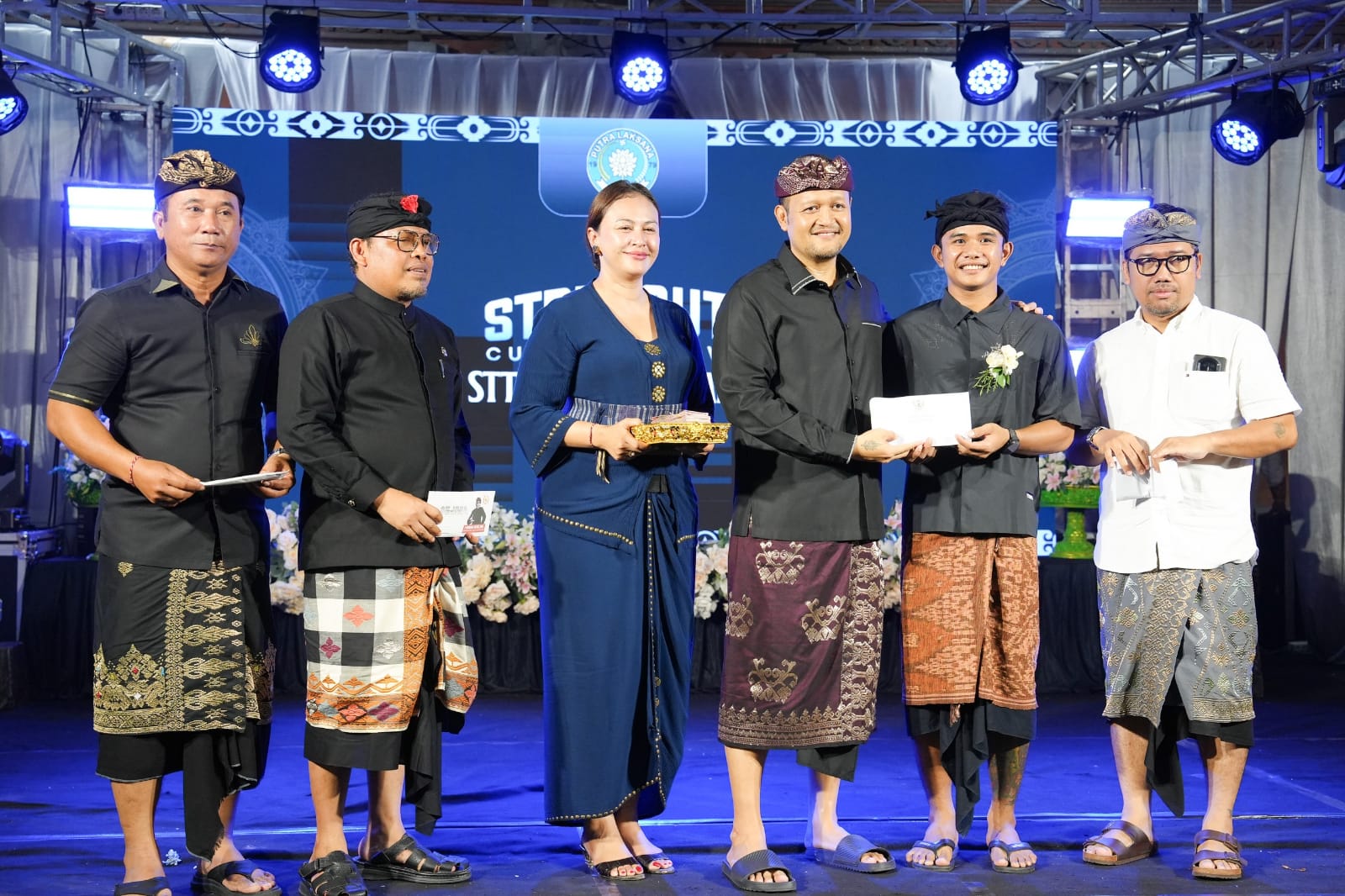Wabup Badung Hadiri HUT Sekaa Teruna Putra Laksana