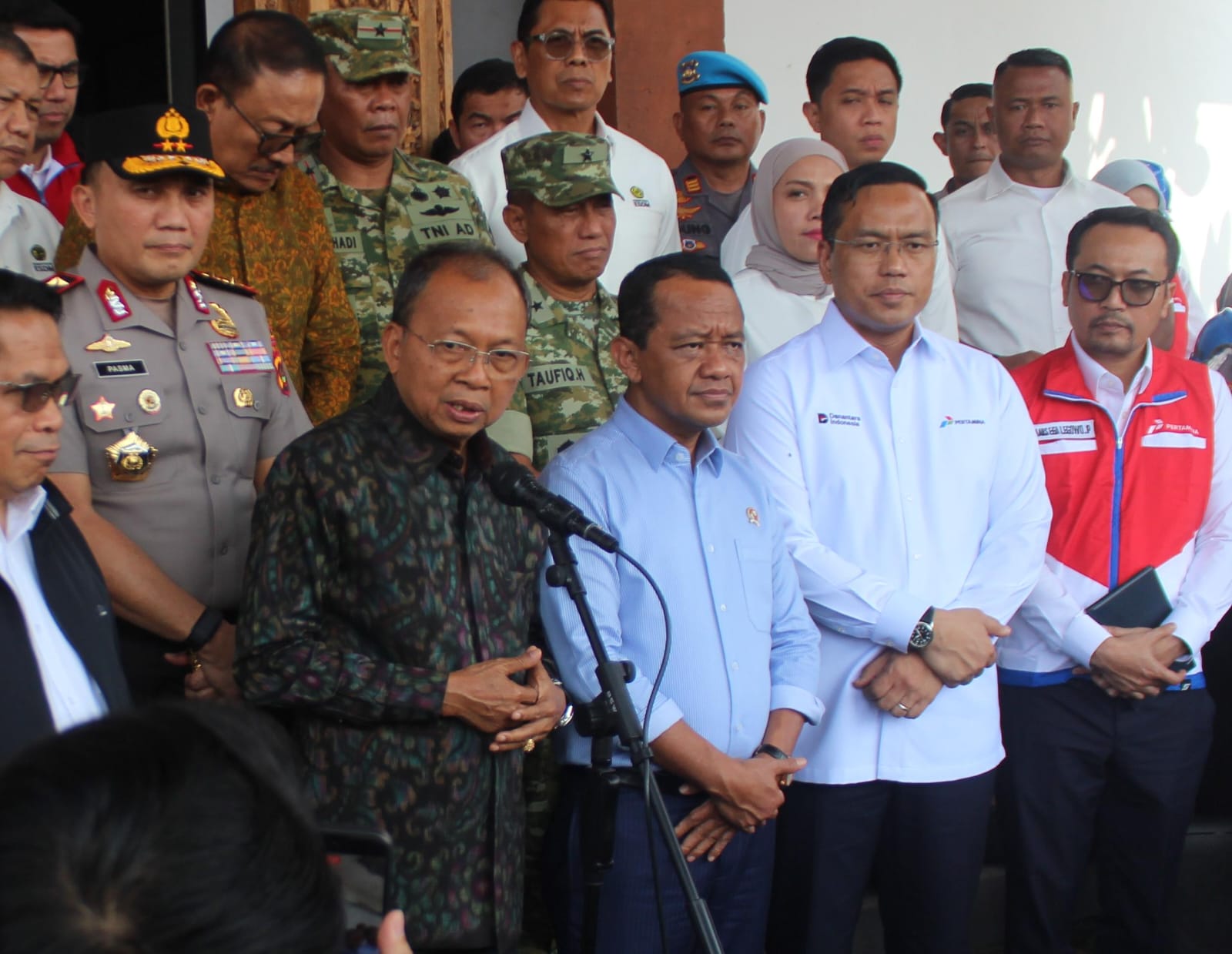 Menteri ESDM dan Gubernur Koster Beri Keterangan