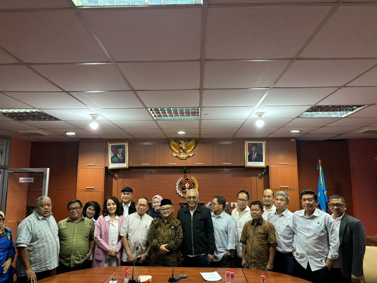 Mendikdasmen Abdul Mu'ti Berkunjung ke PWI Pusat
