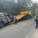 Truk Tronton Tabrak Mobil Listrik di Pecatu