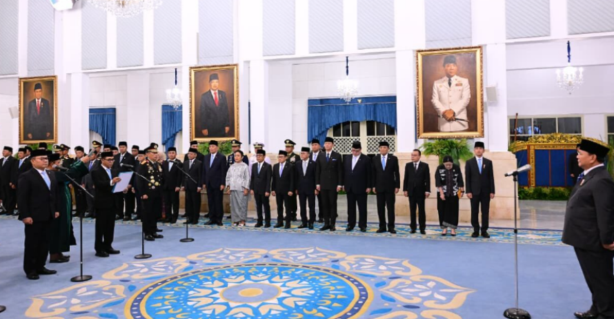 Presiden Prabowo Lantik Empat Pejabat Negara di Istana Negara