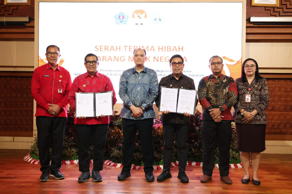 KPK Serahkan Hibah Barang Rampasan kepada Pemkot Denpasar