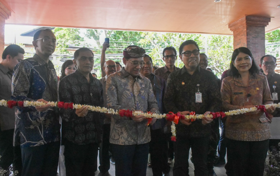 Wamenkes Resmikan Puskesmas Ramah Ibu dan Anak Denpasar Barat