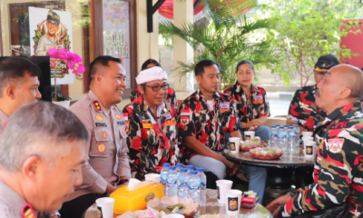 Polresta Denpasar Gelar Ngopi Kamtibmas Bersama Laskar Merah Putih