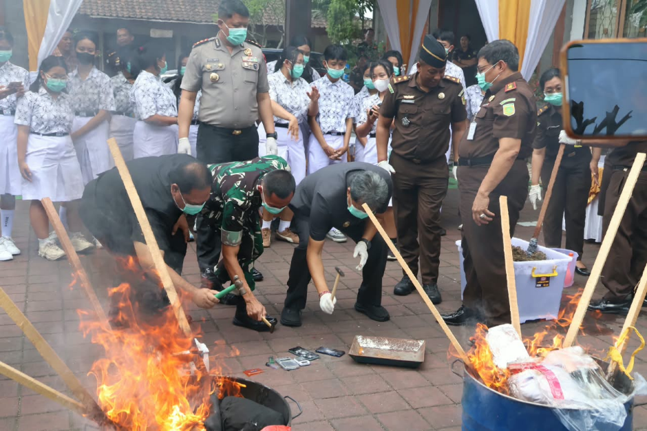 Pemusnahan Barang Bukti Kejari Tabanan