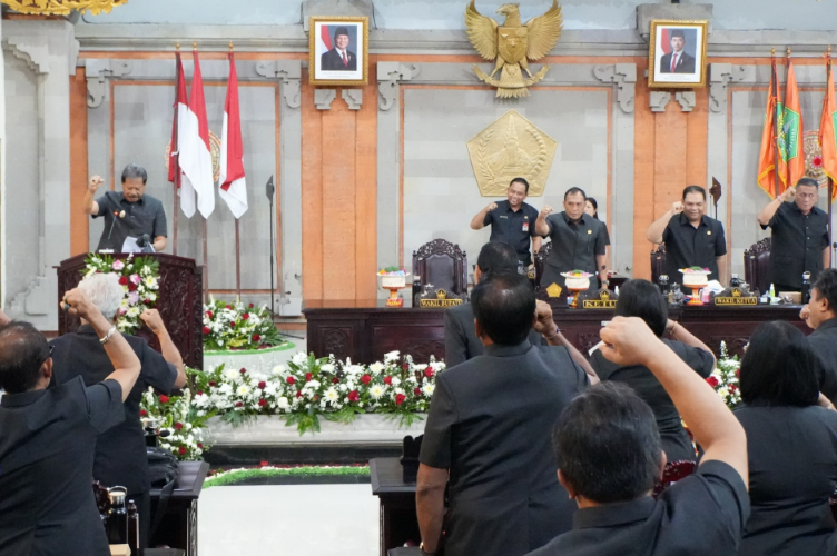 Wabup Dirga Sampaikan Pidato Pengantar Ranperda APBD 2027