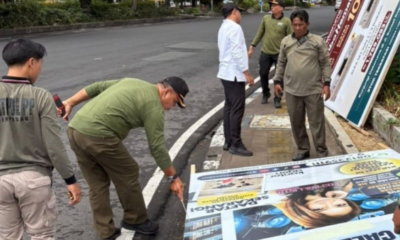 Satpol PP Denpasar tertibkan media promosi di fasilitas umum