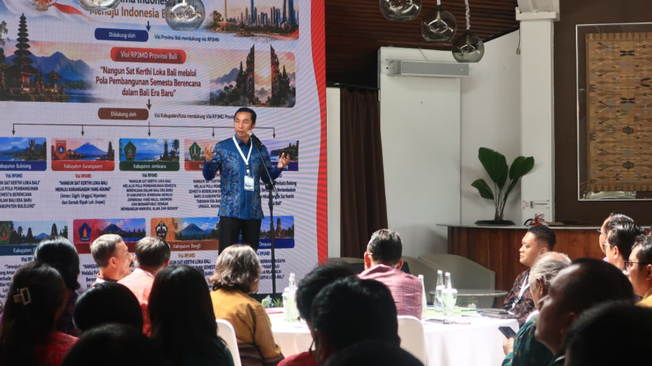 Kepala Bappeda Bali Buka Rakor Bappeda se-Bali di Buleleng