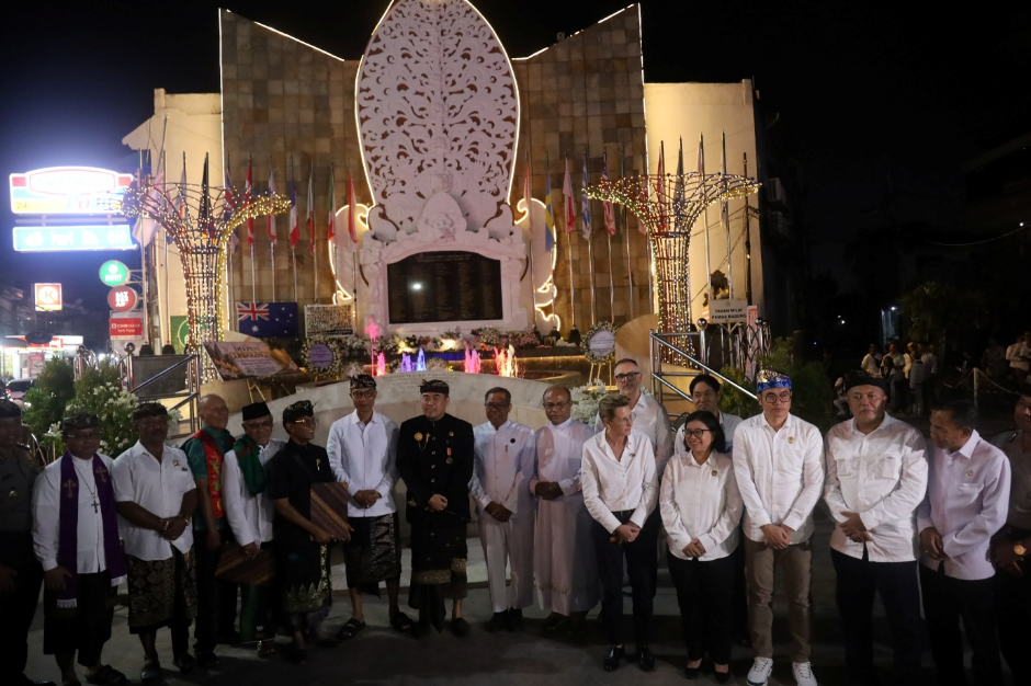 Doa Bersama Lintas Agama di Monumen Ground Zero