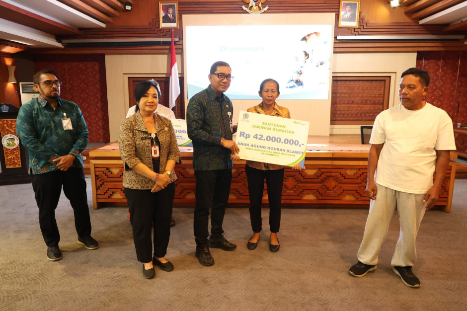 Sekda Denpasar Buka Diseminasi Pekerja Rentan