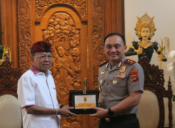 Kapolda Bali Kunjungi Gubernur Koster