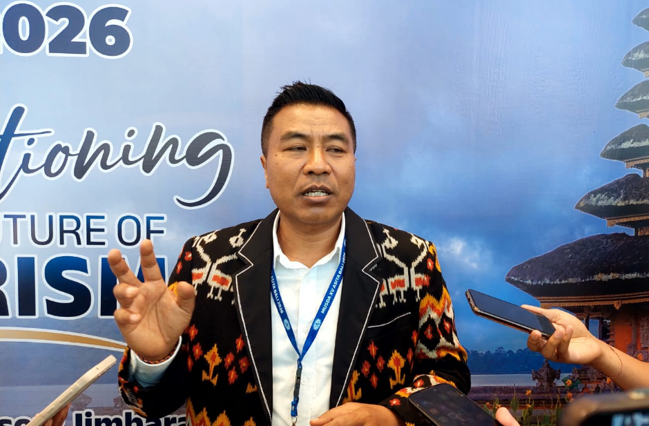 Ketua ASITA Bali Beri Keterangan di Musda XV