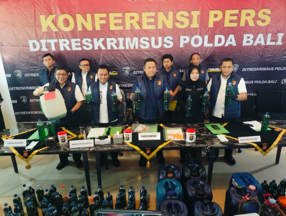Konferensi Pers Kasus BBM Subsidi di Polda Bali