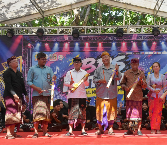 Sekda Eddy Mulya Buka BPS Festival Ke-